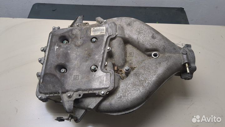 Коллектор впускной Cadillac STS, 2008