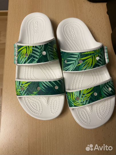 Женские шлепанцы crocs 37