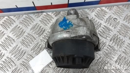 Подушка двигателя бензиновая BMW 7 F01 (1BA13C901)