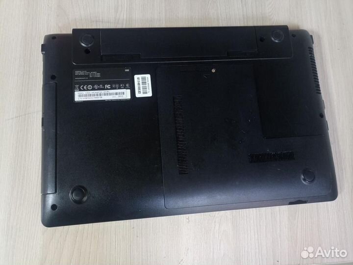 Ноутбук Samsung Np300E5X-U01Ru