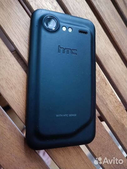 Телефон HTC