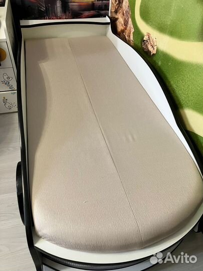 Кровать машина