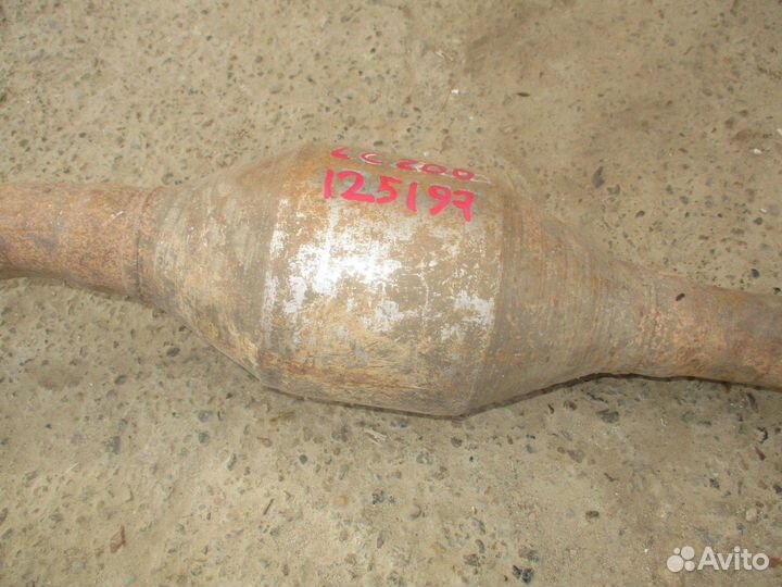 Приемная труба глушителя Toyota Land Cruiser 200