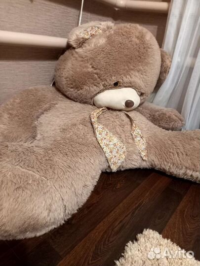 Большие плюшевые медведи