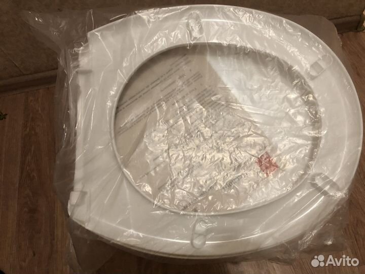 Крышка от унетаза