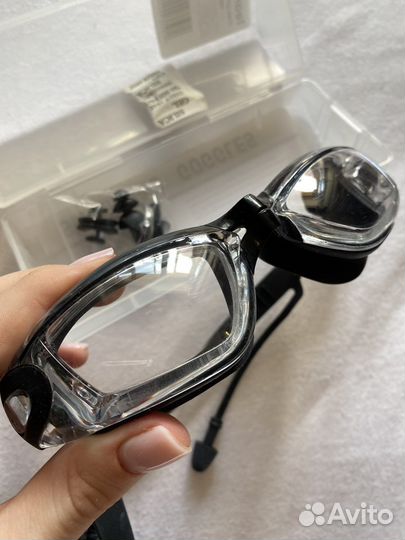 Очки для плавания