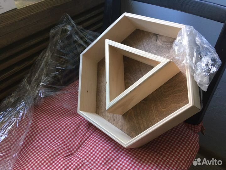 Полочка декоративная