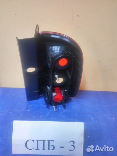 Фонарь левый Renault Duster 1