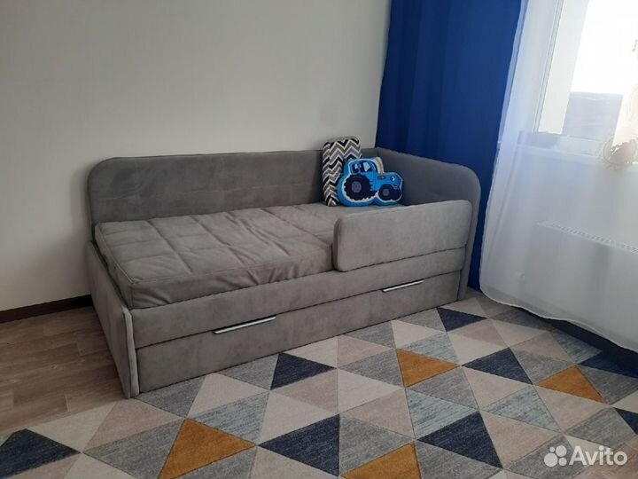 Детская кровать/кровать диван