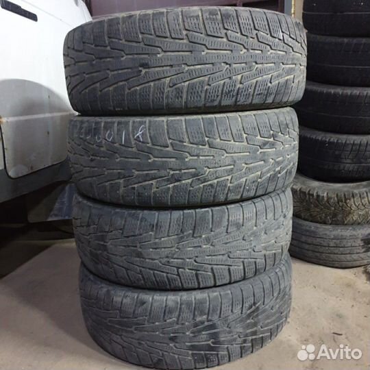 Nokian Tyres Hakkapeliitta R SUV 235/60 R18