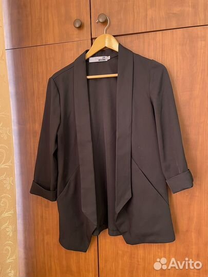 Пиджаки, рубашка, юбки