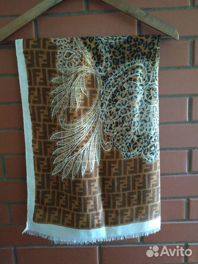 Палантин Fendi леопардовый