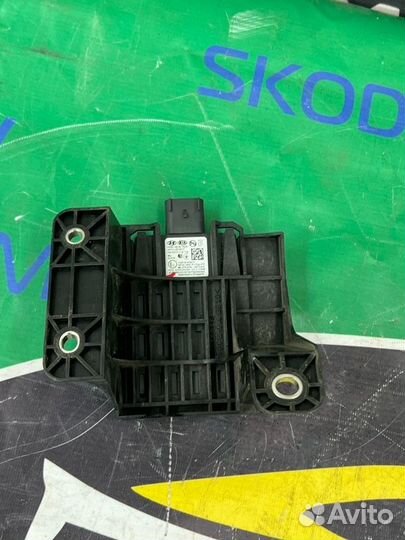 Датчик слепых зон задний левый Genesis Gv80 1