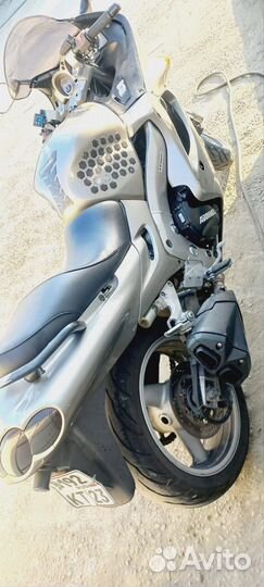 Kawasaki ZZR 1200