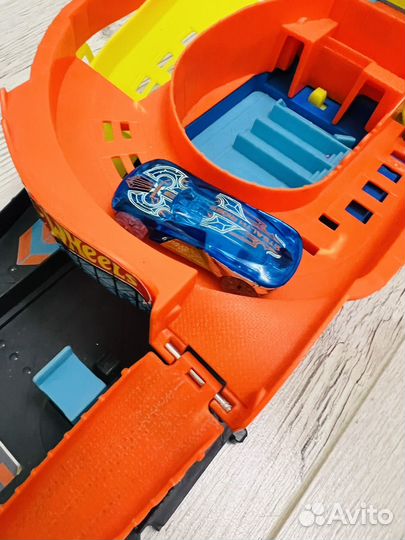 Гоночный трек hot wheels