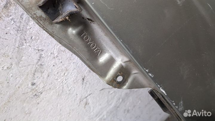 Крыло левое переднее Toyota Avensis 1, 2002