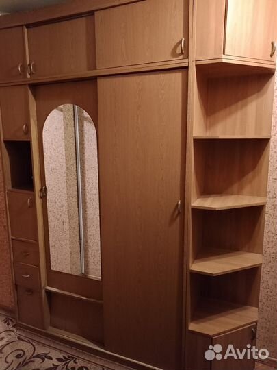 Стенка в гостиную