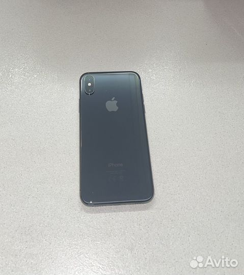iPhone X, 64 ГБ