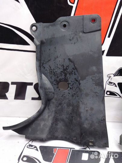 Пыльник двигателя Mazda 3 BK рестайлинг (2006—2009