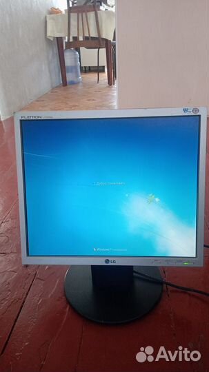 Монитор LG
