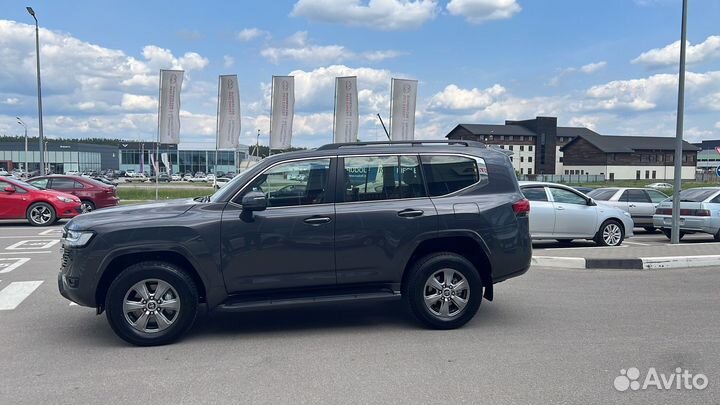 Toyota Land Cruiser 3.5 AT, 2022, 3 км
