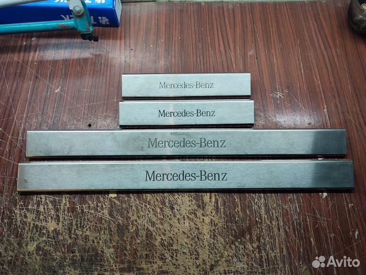 Накладки на пороги mercedes
