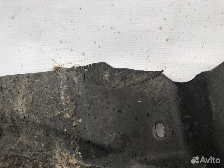 Подкрылок передний Opel Astra j Gtc