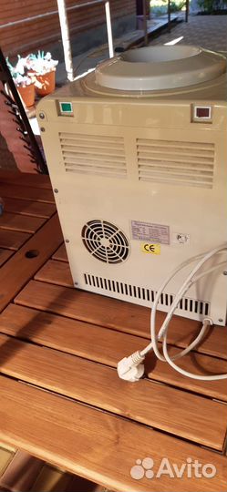 Куллер для воды с охлаждением и подогревом