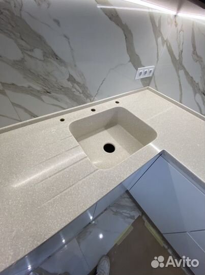 Искуственный камень,столешницы, подоконники, барны