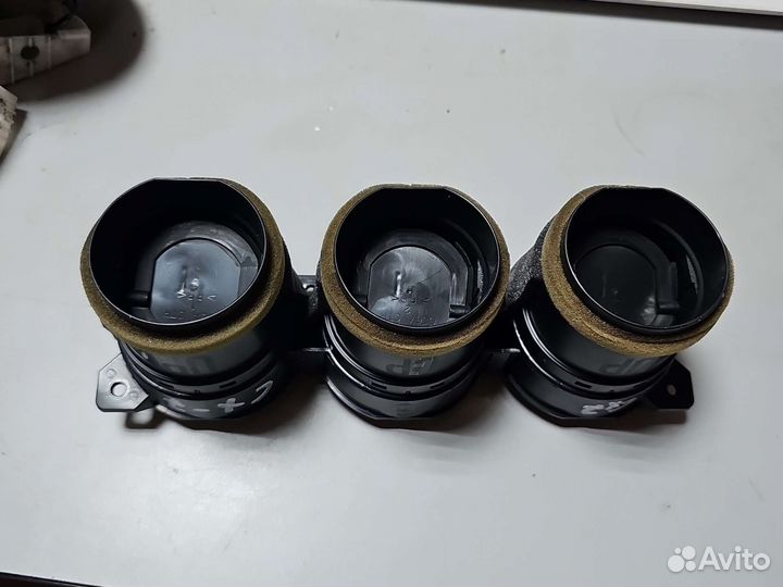 Дефлектор воздуховод печки средний Mazda CX-7