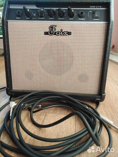 Гитарный комбоусилитель GM 215,15 Вт+кабель