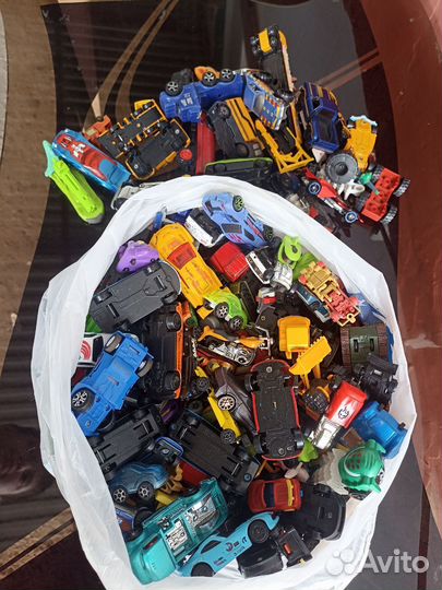 Игрушки машинки