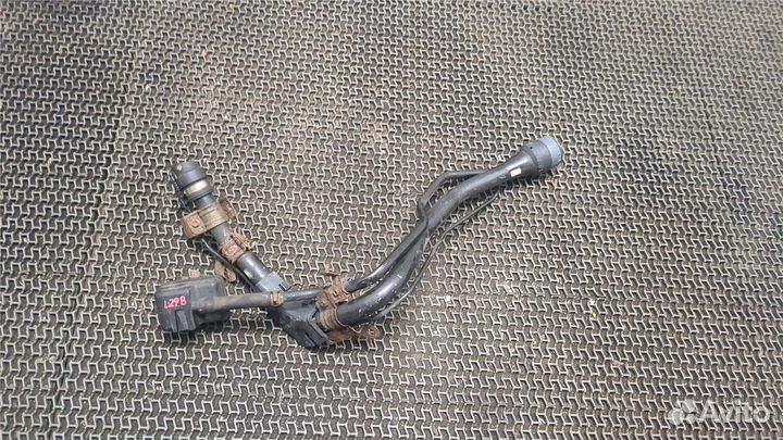 Горловина заливная топливная Toyota Camry V40, 200