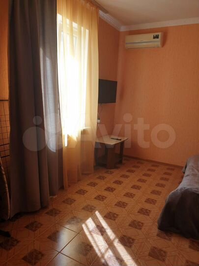 2-к. квартира, 42 м², 1/5 эт.