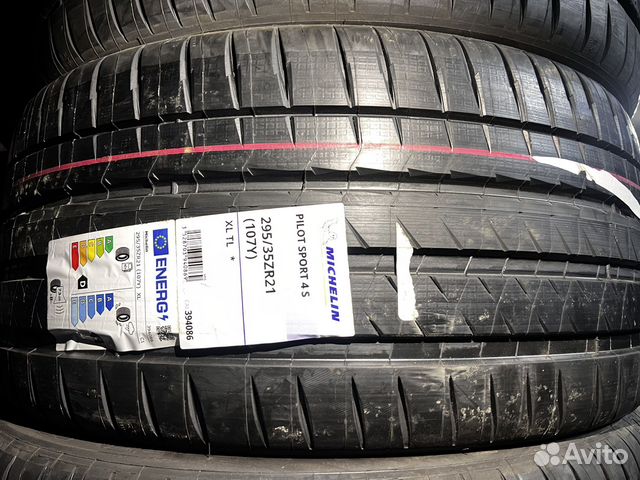 Michelin Pilot Sport 4 S 295/35 R21