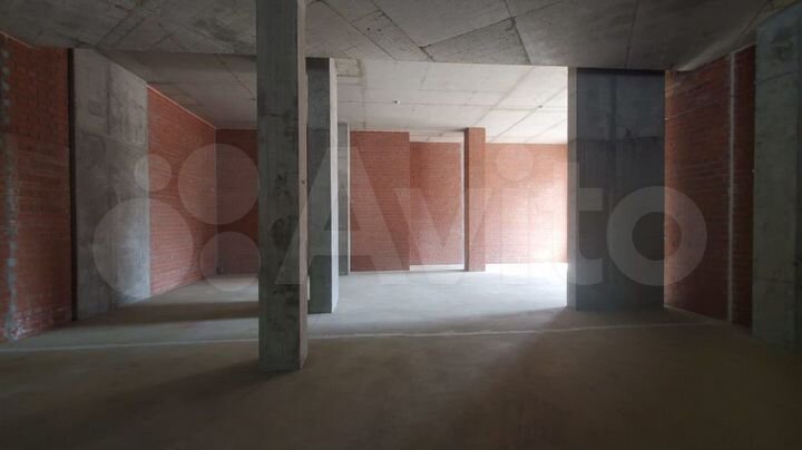 Сдам торговое помещение, 251 м²