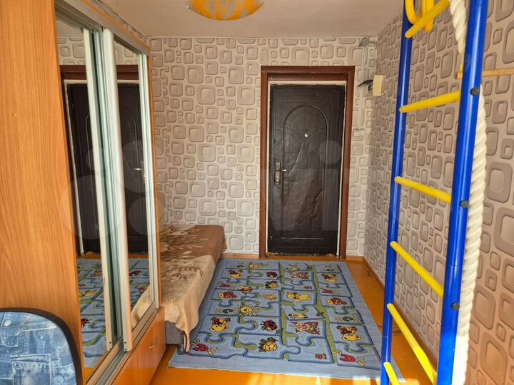 Комната 10,4 м² в 1-к., 1/2 эт.