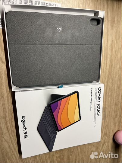 Чехол клавиатура на iPad Air