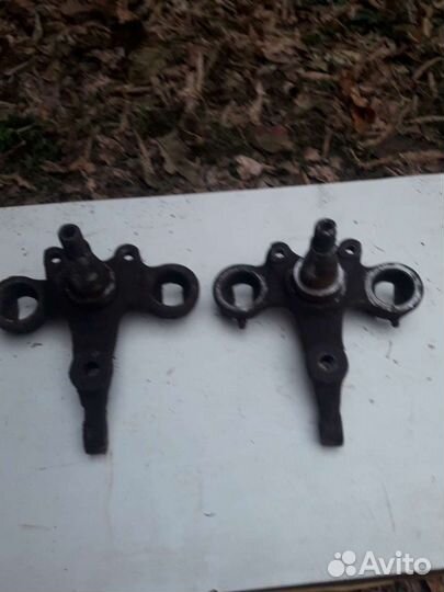 Поворотный кулак заз 968