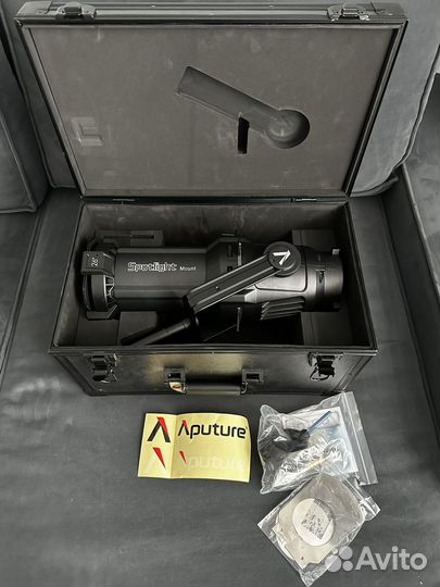 Aputure spotlight 26