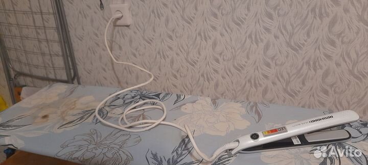 Плойка для выпрямления и завивки волос