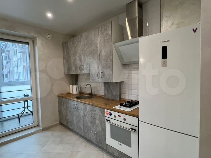 2-к. квартира, 65 м², 6/9 эт.