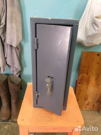 Сейф металлический для хранения