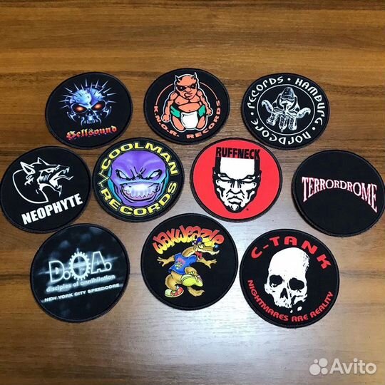 Машинная вышивка, шевроны, нашивки, шелкография