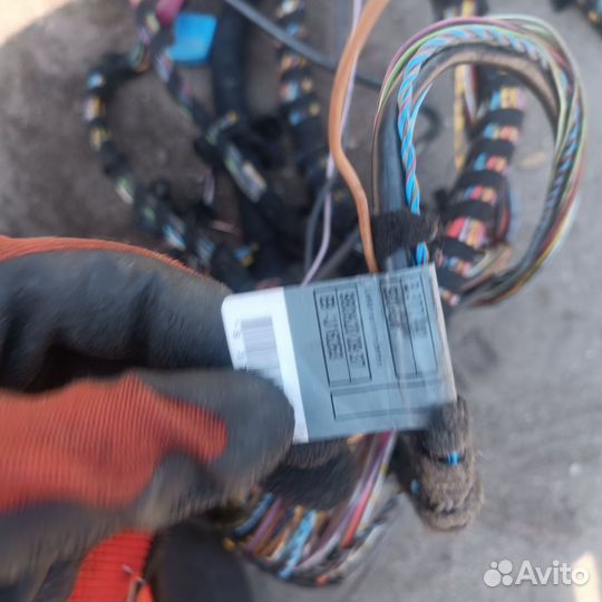 Проводка под штатный монитор bmw e39 16x9