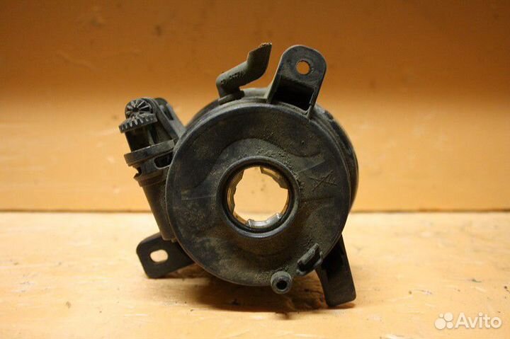 Фара противотуманная левая audi A4 B8 2007