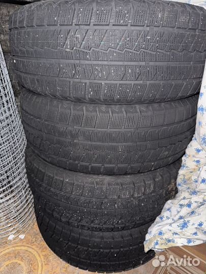 Maxtrek Trek M900 Ice 215/55 R17 98H