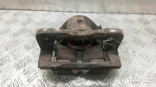 Суппорт тормозной передний правый land rover freel