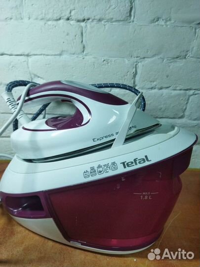 Парогенератор Tefal SV8054e0 нерабочий