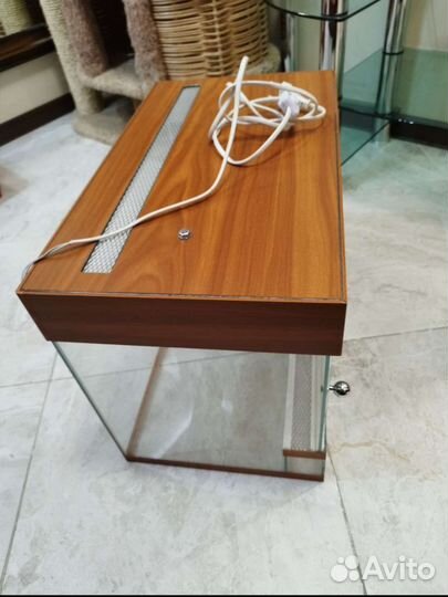 Террариум для рептилий, амфибий и ракообразных